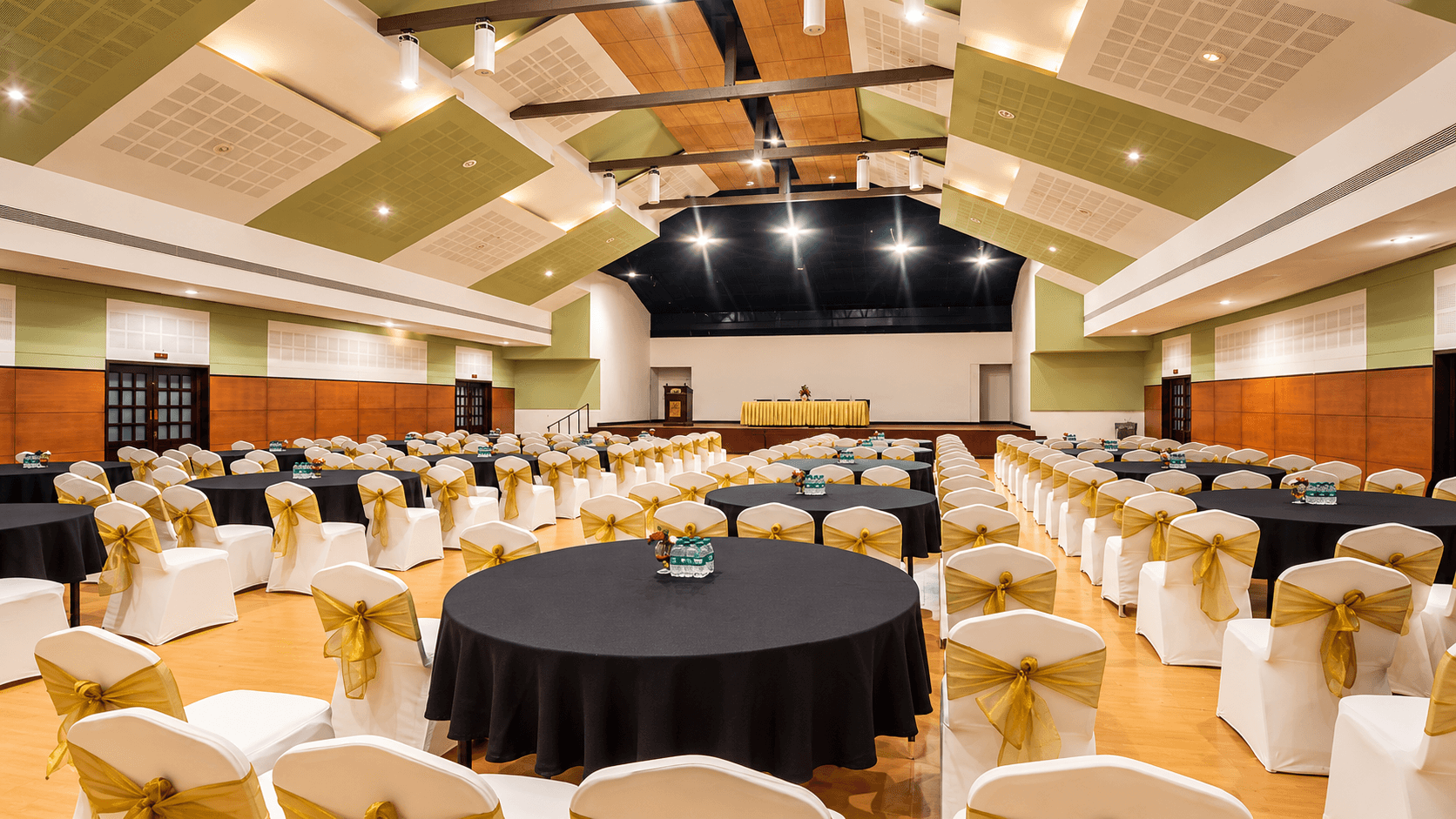 Chaliyar Hall at The Raviz Kadavu